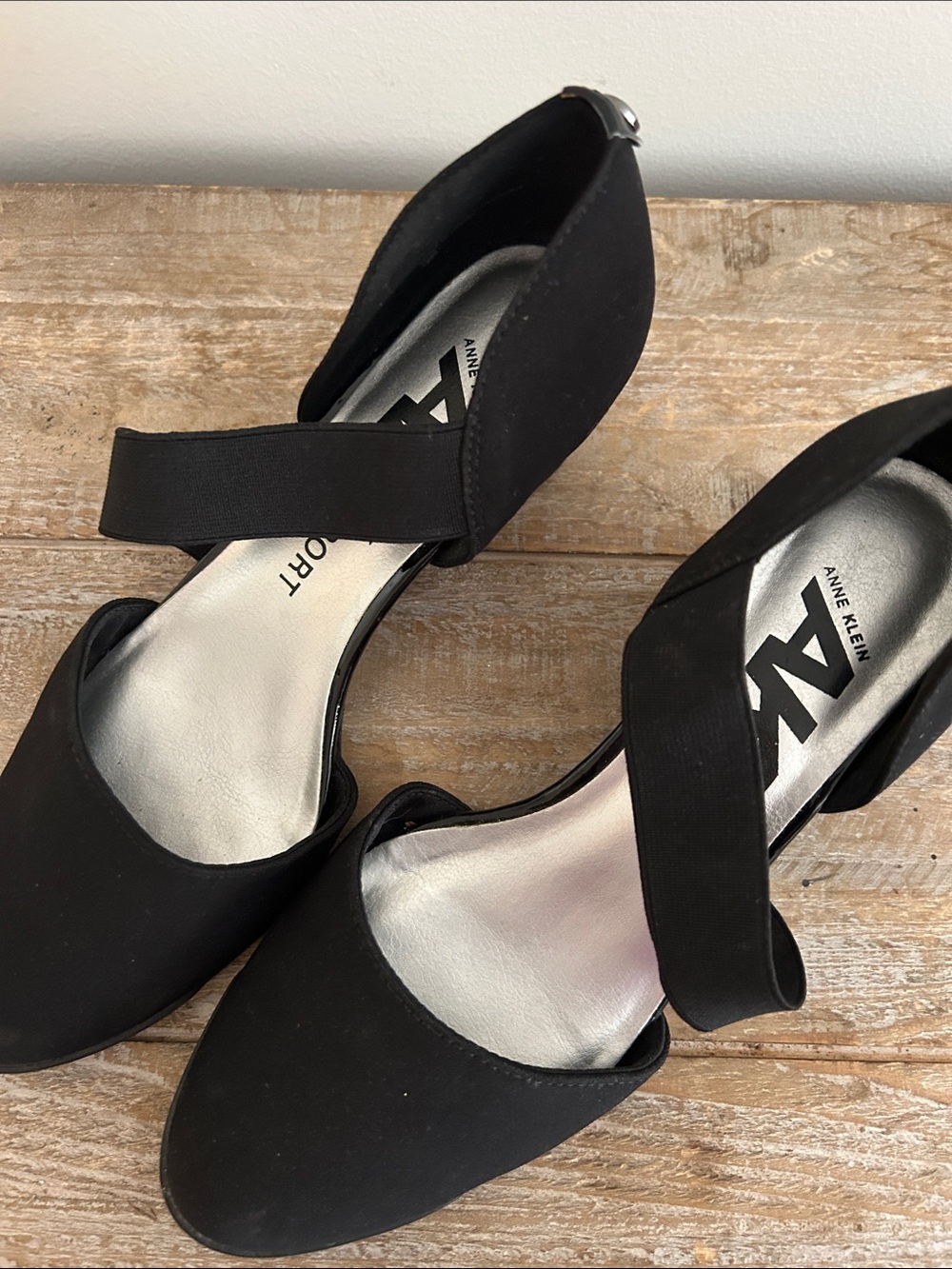 Anne Klein sport black heels 7.5 m women good condition